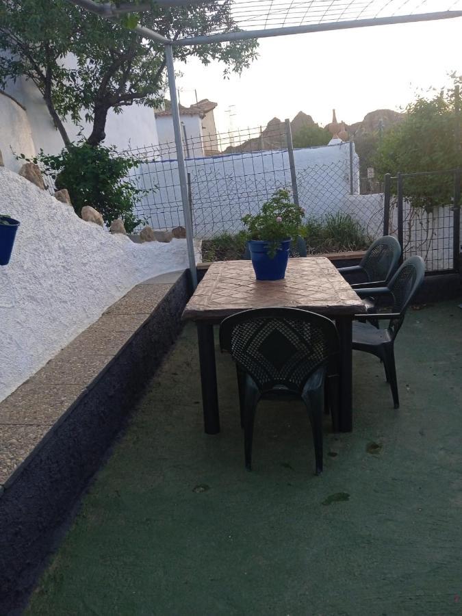 La Cueva De Guadix Villa Exterior photo