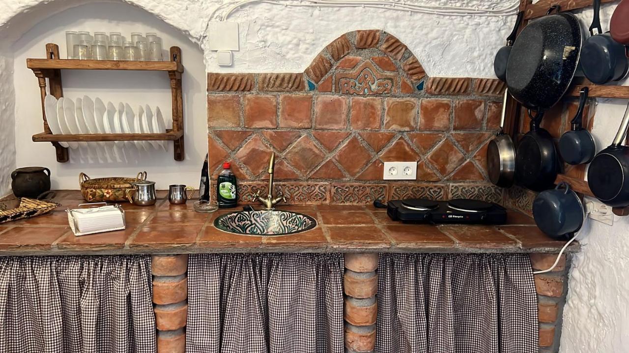 La Cueva De Guadix Villa Exterior photo